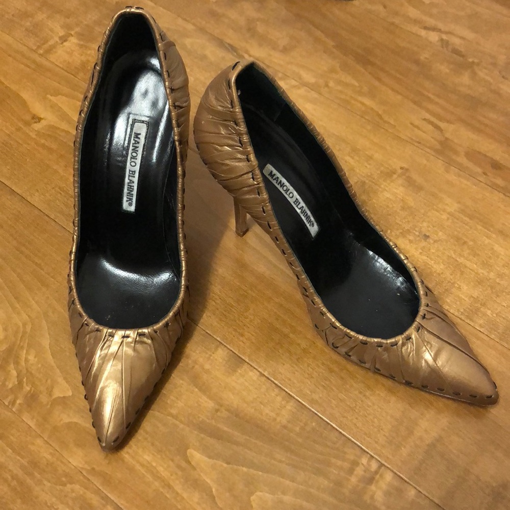 Gold Manolo Blahnik’s Worn ONCE